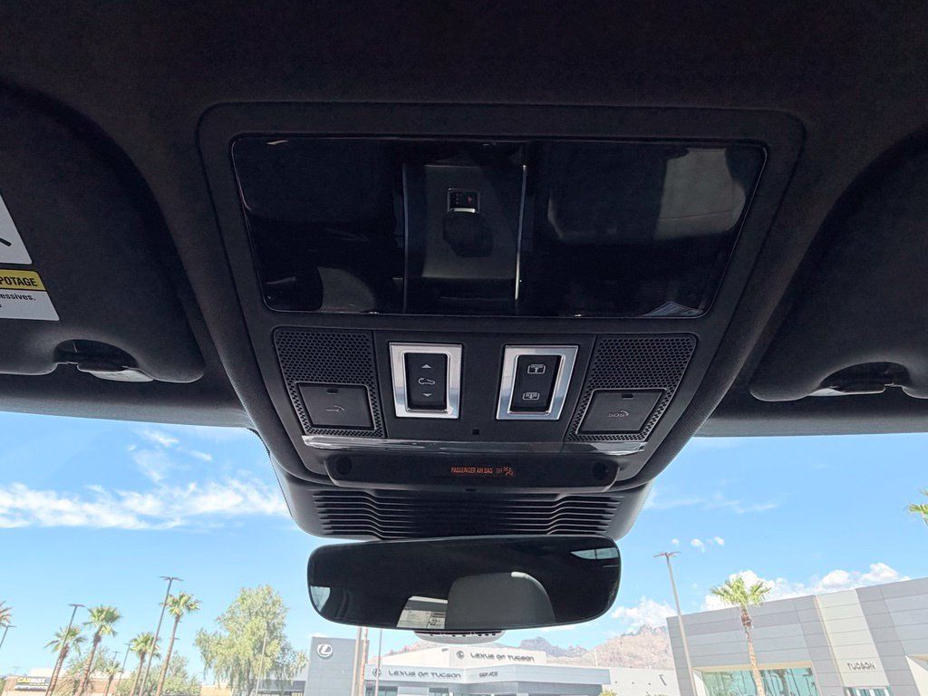 New 2026 Land Rover Range Rover Evoque S AWD/4WD image 12