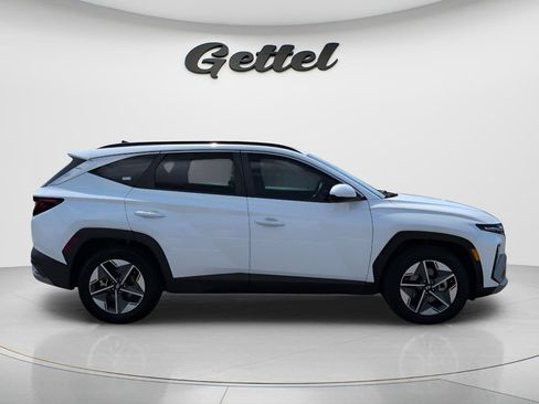 Certified 2025 Hyundai Tucson SEL FWD image 4