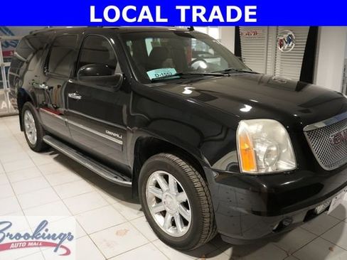 Used 2012 GMC Yukon XL Denali image 1