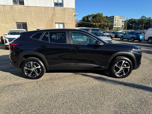 Used 2026 Chevrolet Trax RS w/ Driver Confidence Package FWD image 8