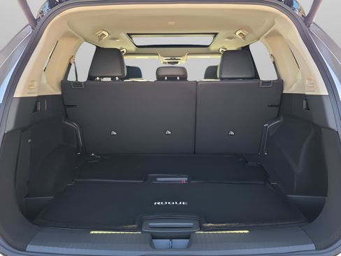 New 2026 Nissan Rogue Platinum image 29