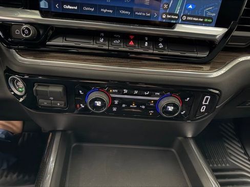 Used 2026 Chevrolet Silverado 3500 LT w/ Convenience Package image 22