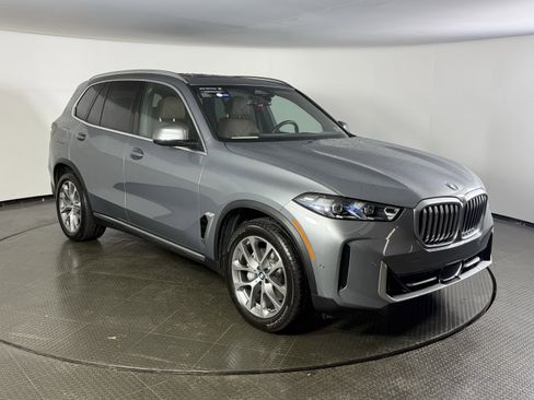 Certified 2025 BMW X5 xDrive40i image 3