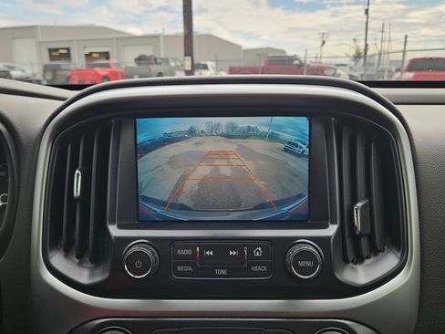 Used 2017 Chevrolet Colorado LT image 18