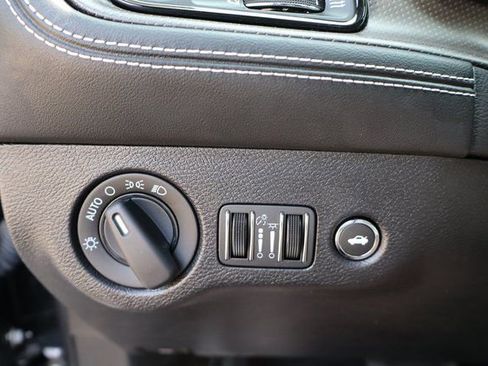 Used 2023 Dodge Challenger SRT Hellcat Widebody image 15