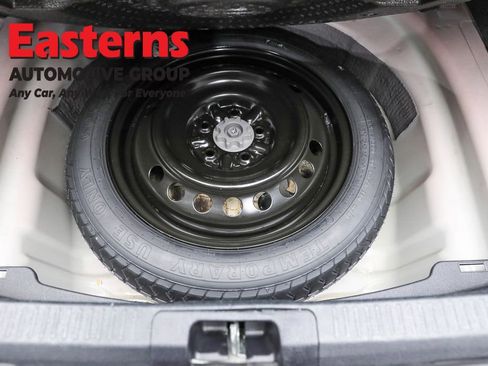 Used 2023 Toyota Camry SE w/ Cold Weather Package image 23