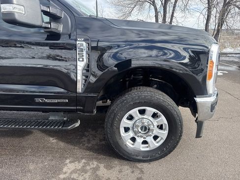 Certified 2023 Ford F350 XLT w/ FX4 Off-Road Package image 21