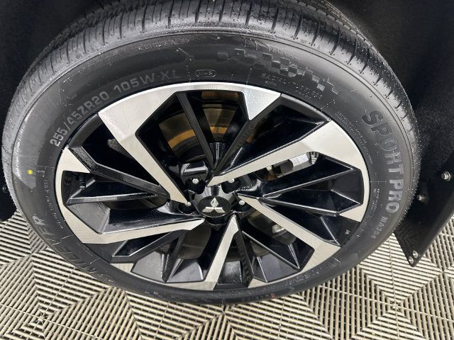 Used 2024 Mitsubishi Outlander Ralliart AWD/4WD image 36