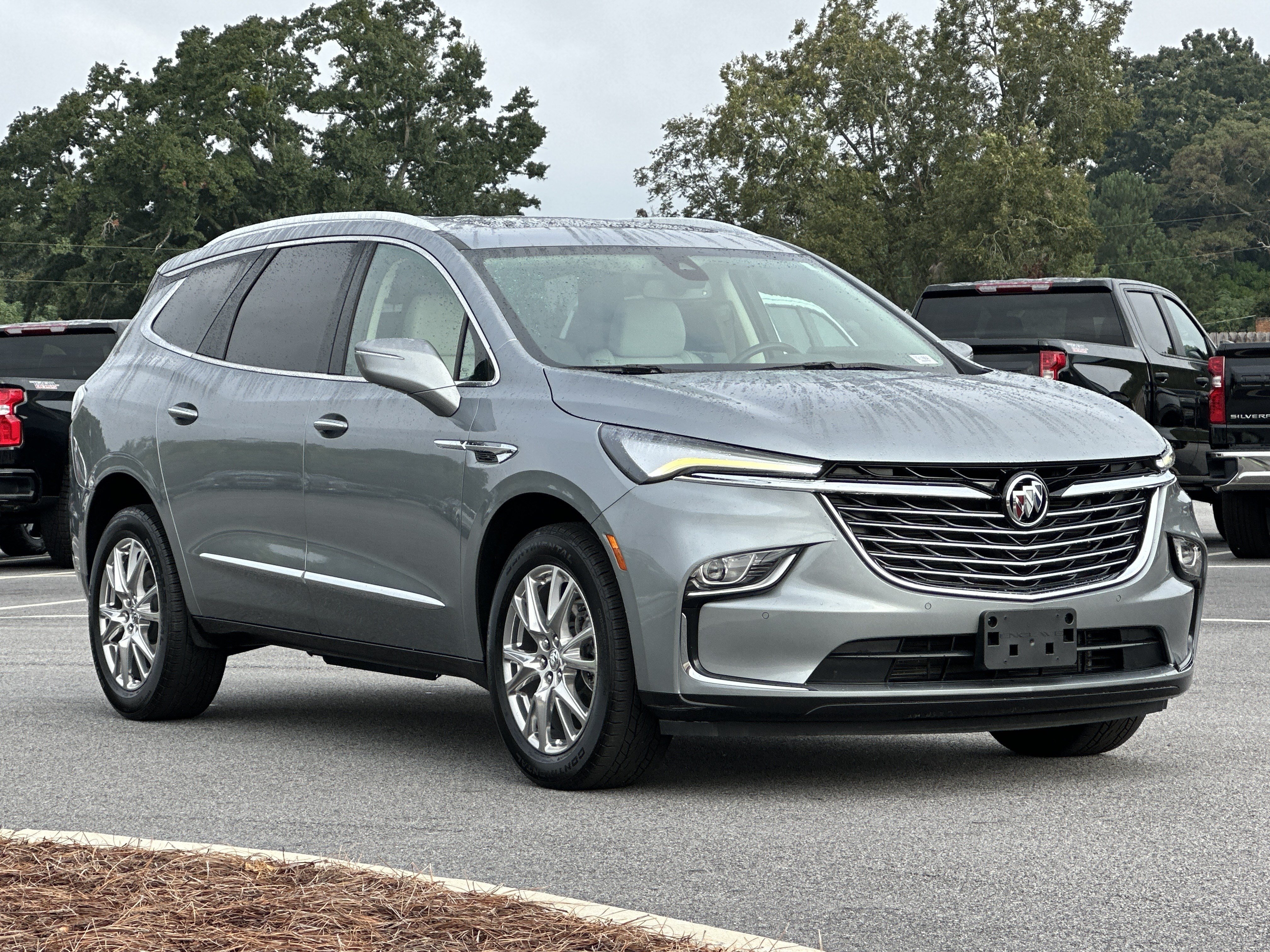 Certified 2023 Buick Enclave Essence w/ Experience Buick Package FWD image 3