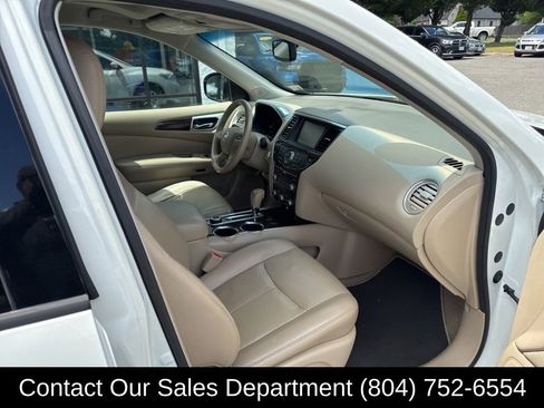 Used 2014 Nissan Pathfinder SL w/ SL Tech Package image 15