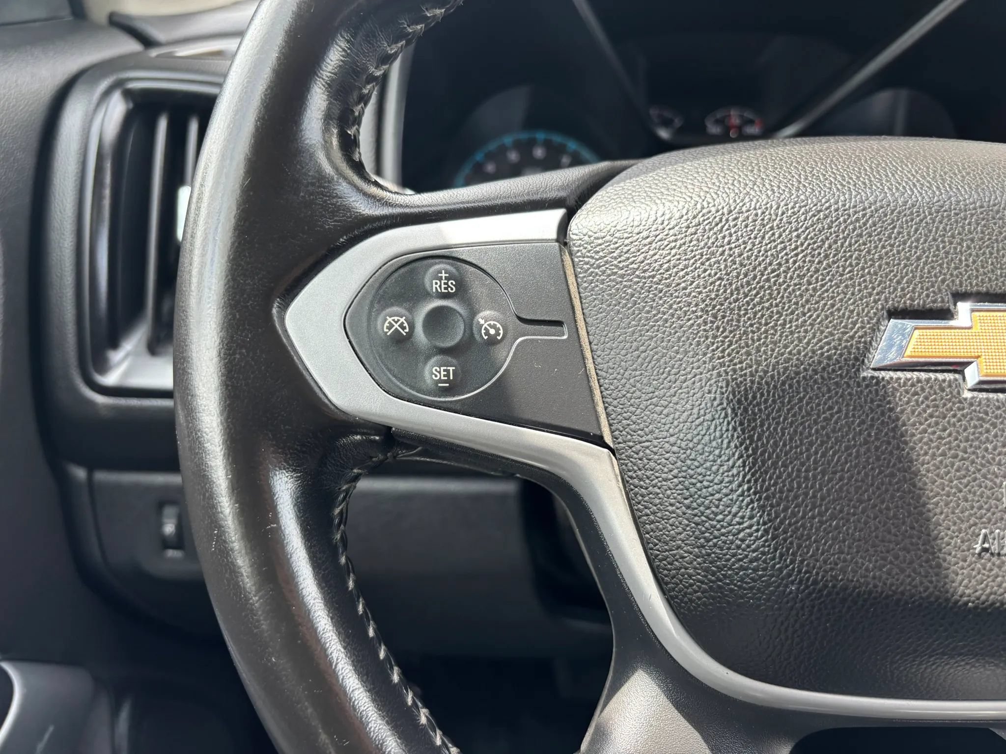 Used 2016 Chevrolet Colorado LT w/ LT Convenience Package RWD image 25
