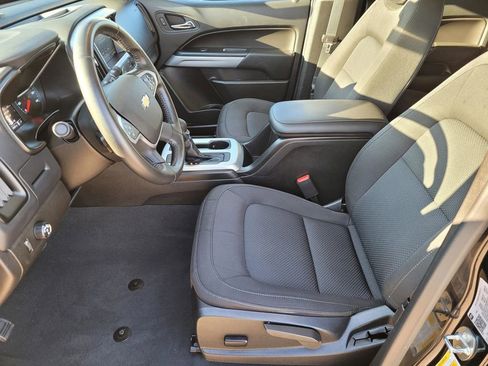 Used 2022 Chevrolet Colorado LT w/ LT Convenience Package image 21