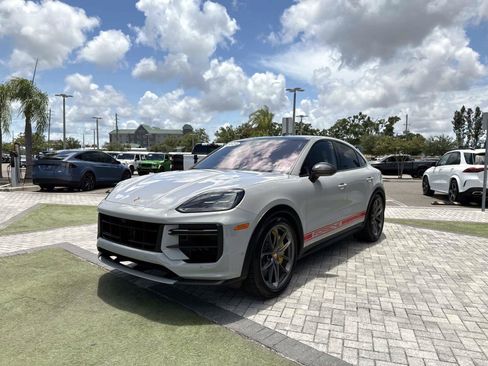 Used 2024 Porsche Cayenne Turbo GT AWD/4WD image 2