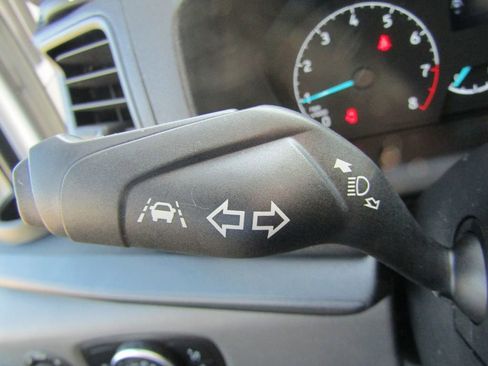 Used 2023 Ford Transit 350 XLT image 21