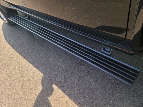 Used 2023 Chevrolet Silverado 2500 High Country w/ Z71 Off-Road Package image 31