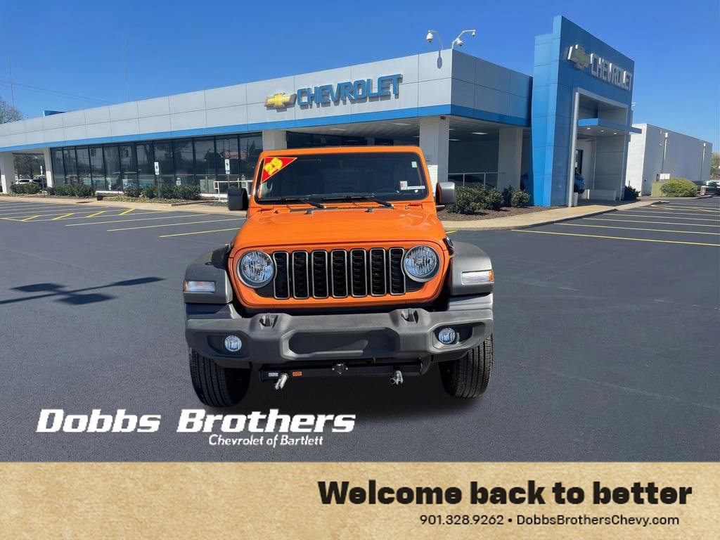 Used 2025 Jeep Wrangler Unlimited Sport AWD/4WD image 2