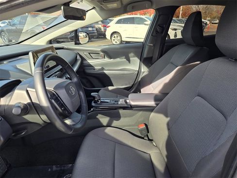 Used 2024 Toyota Prius LE image 25