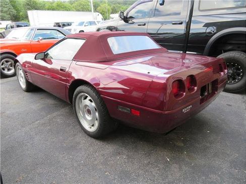 Used 1993 Chevrolet Corvette Convertible image 16