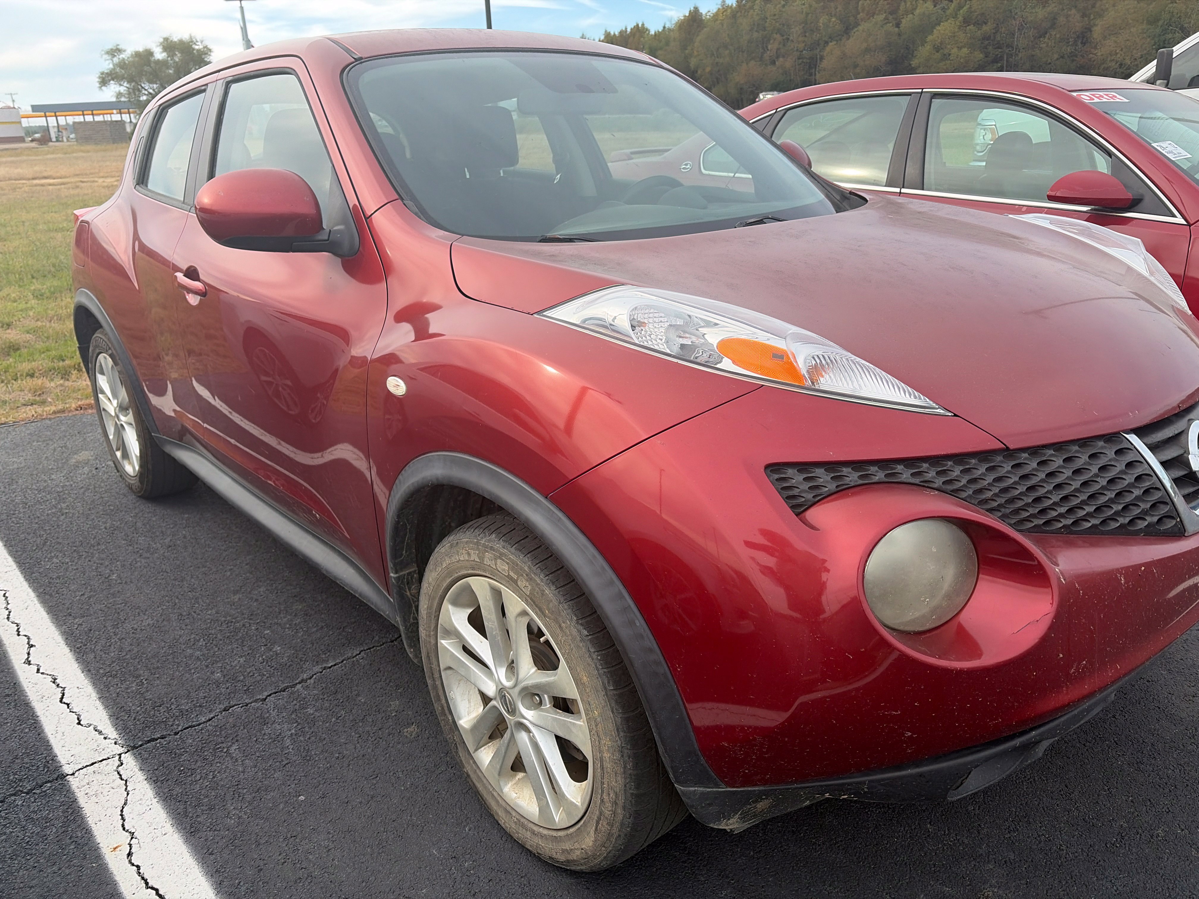 Used 2013 Nissan Juke S FWD image 3