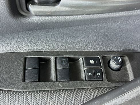Used 2022 Toyota Corolla LE image 23