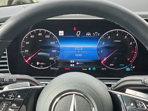 Certified 2026 Mercedes-Benz GLS 450 4MATIC image 33