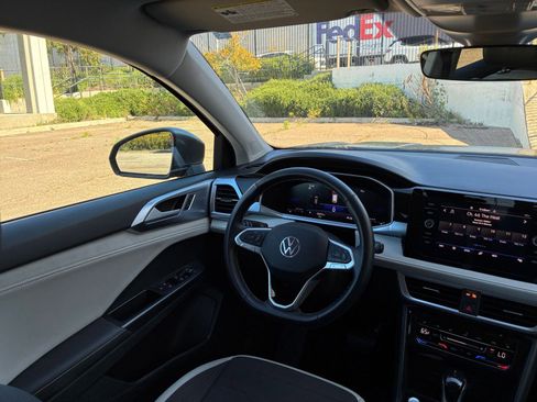 Used 2025 Volkswagen Taos SE image 35