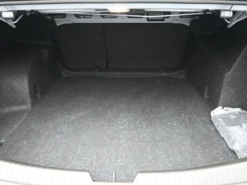 Used 2022 Chevrolet Malibu LS image 22