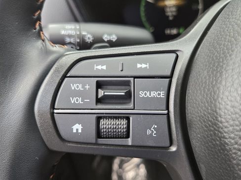 Certified 2025 Honda CR-V Sport image 25