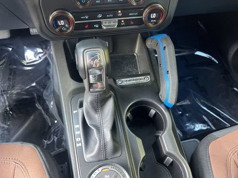 Used 2023 Ford Bronco Outer Banks AWD/4WD image 16