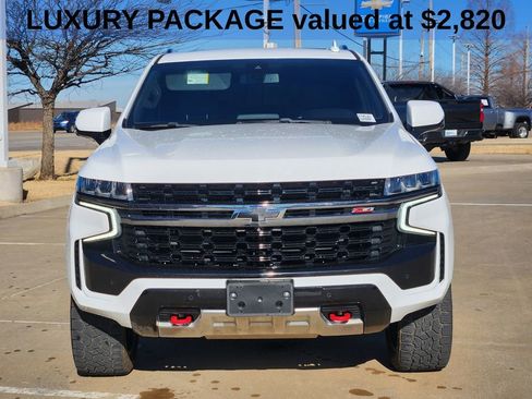 Used 2021 Chevrolet Tahoe Z71 w/ Luxury Package image 3