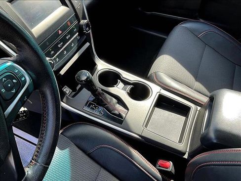 Used 2017 Toyota Camry SE image 15