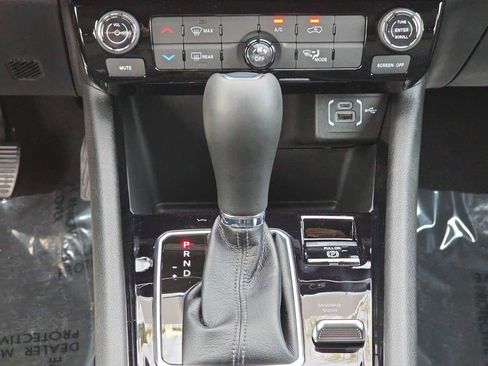 New 2026 Jeep Compass Latitude AWD/4WD image 19
