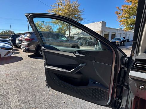 Used 2025 Volkswagen Jetta SE image 20