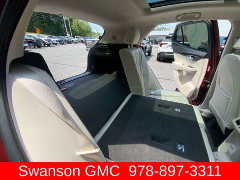 Certified 2022 Buick Envision Essence w/ Technology Package I FWD image 32