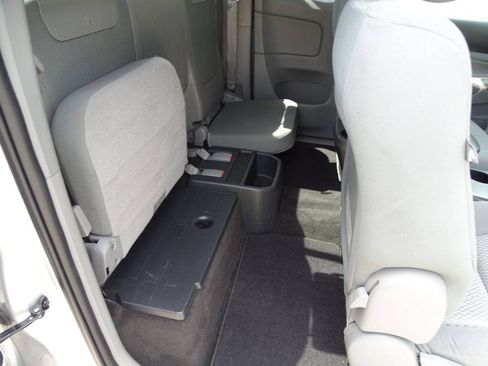 Used 2012 Toyota Tacoma 4x4 Access Cab SR5 image 32