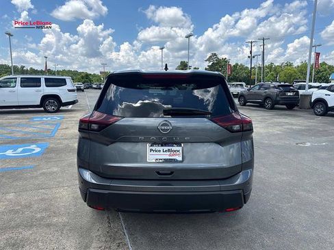 Used 2024 Nissan Rogue S FWD image 6