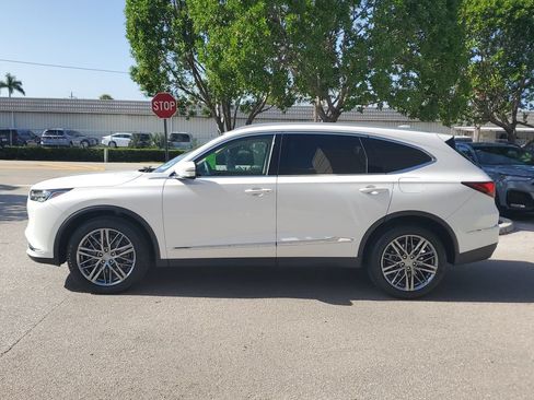 Certified 2024 Acura MDX SH-AWD w/ Advance Package image 8
