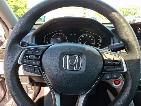 Used 2019 Honda Accord EX image 21