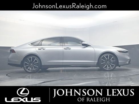 Used 2023 Honda Accord Touring image 21