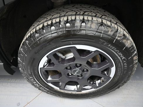 Used 2025 Honda Pilot TrailSport image 15