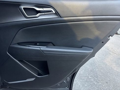 Used 2023 Kia Sportage EX w/ EX Premium Package image 14