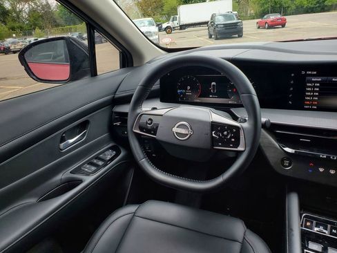 Used 2025 Nissan Murano SV w/ Cargo Package AWD/4WD image 14