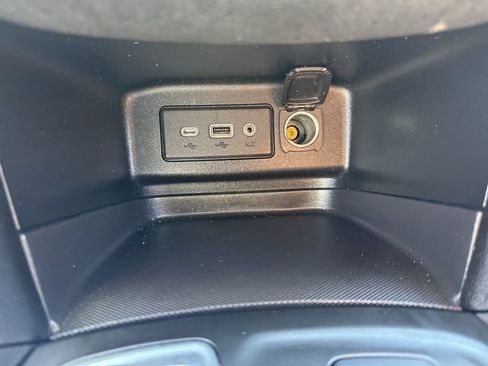 Used 2022 Chevrolet Equinox LT AWD/4WD image 23