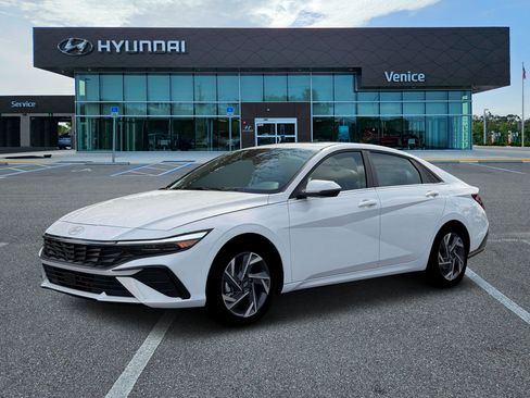 New 2026 Hyundai Elantra Limited FWD image 2