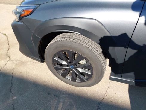 Used 2025 Subaru Outback Onyx Edition AWD/4WD image 34