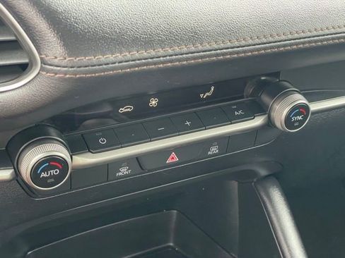 Used 2023 MAZDA MAZDA3 s image 21
