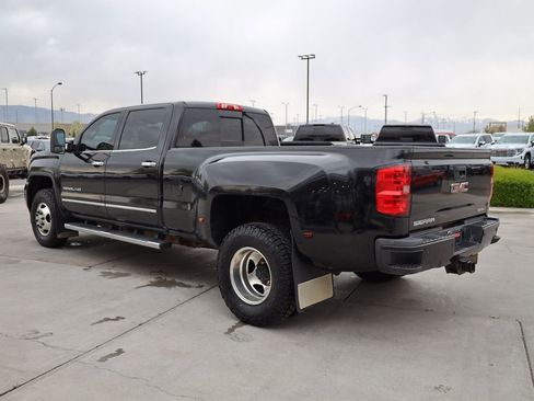 Used 2015 GMC Sierra 3500 Denali w/ Duramax Plus Package image 4