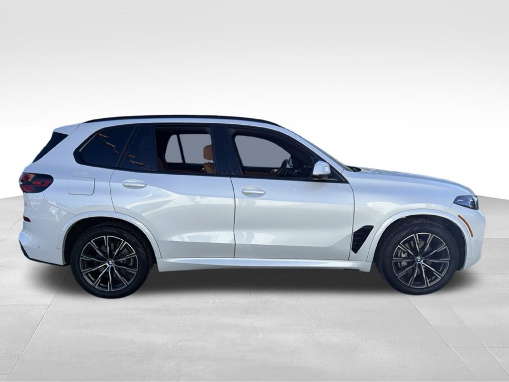 Used 2026 BMW X5 xDrive40i AWD/4WD image 8