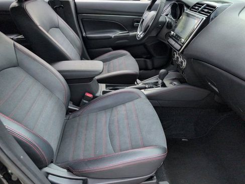Used 2025 Mitsubishi Outlander Sport SE AWD/4WD image 30