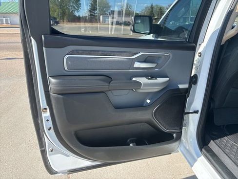 Used 2019 RAM 1500 Big Horn AWD/4WD image 18